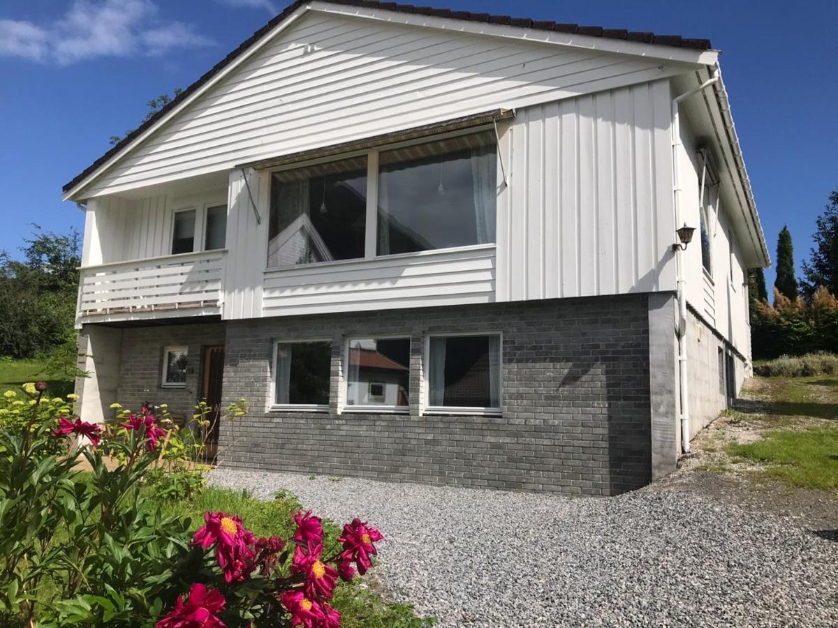 Villa Holmen 2 Balestrand Bagian luar foto